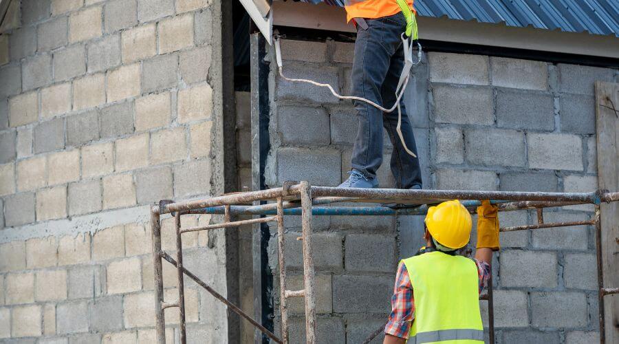 Expert new roof installation services in Smithville, OK